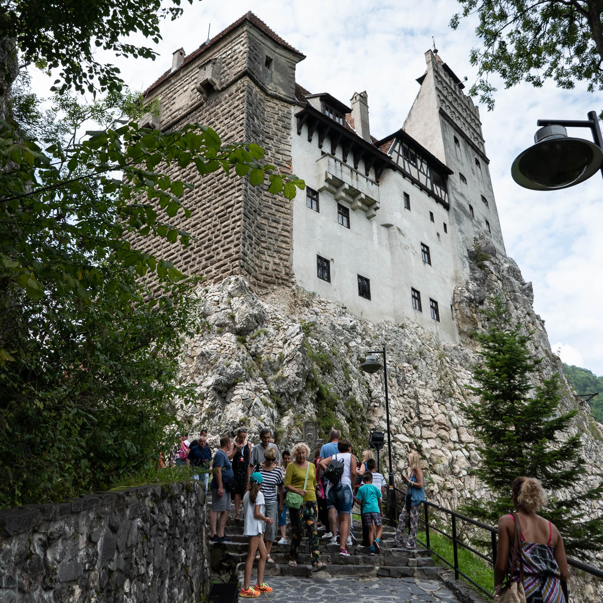 Walking up to the Bran castle