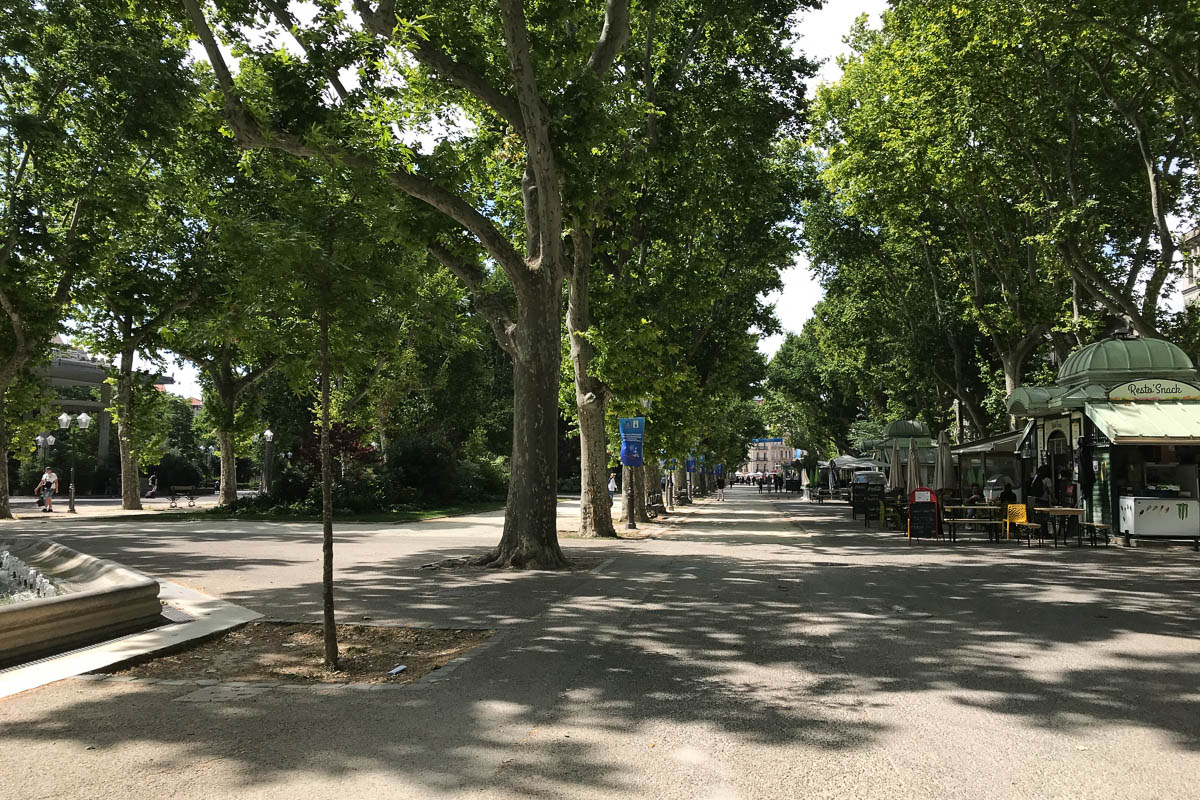 Esplanade de Charles de Gaulle